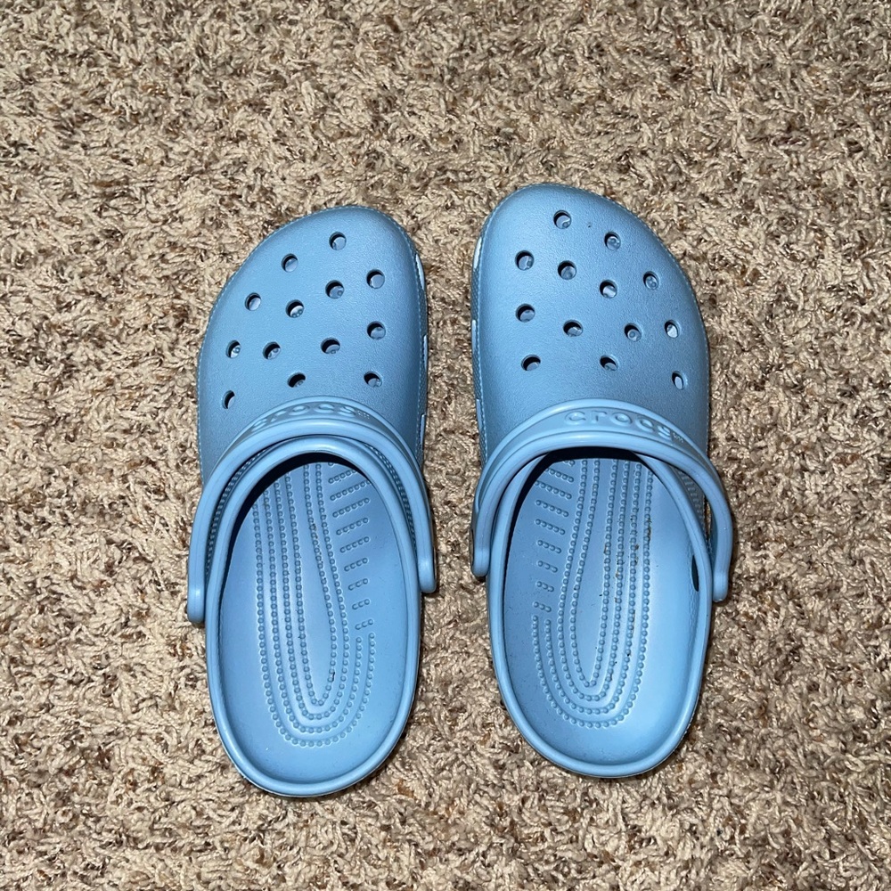 Light blue crocs